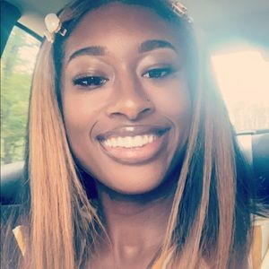 Meet your Posher, Alana